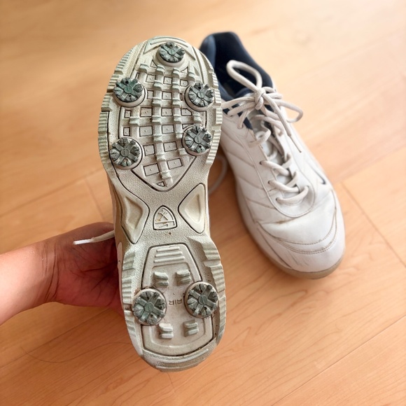 Nike Air Golf Shoes - Picture 2 of 4